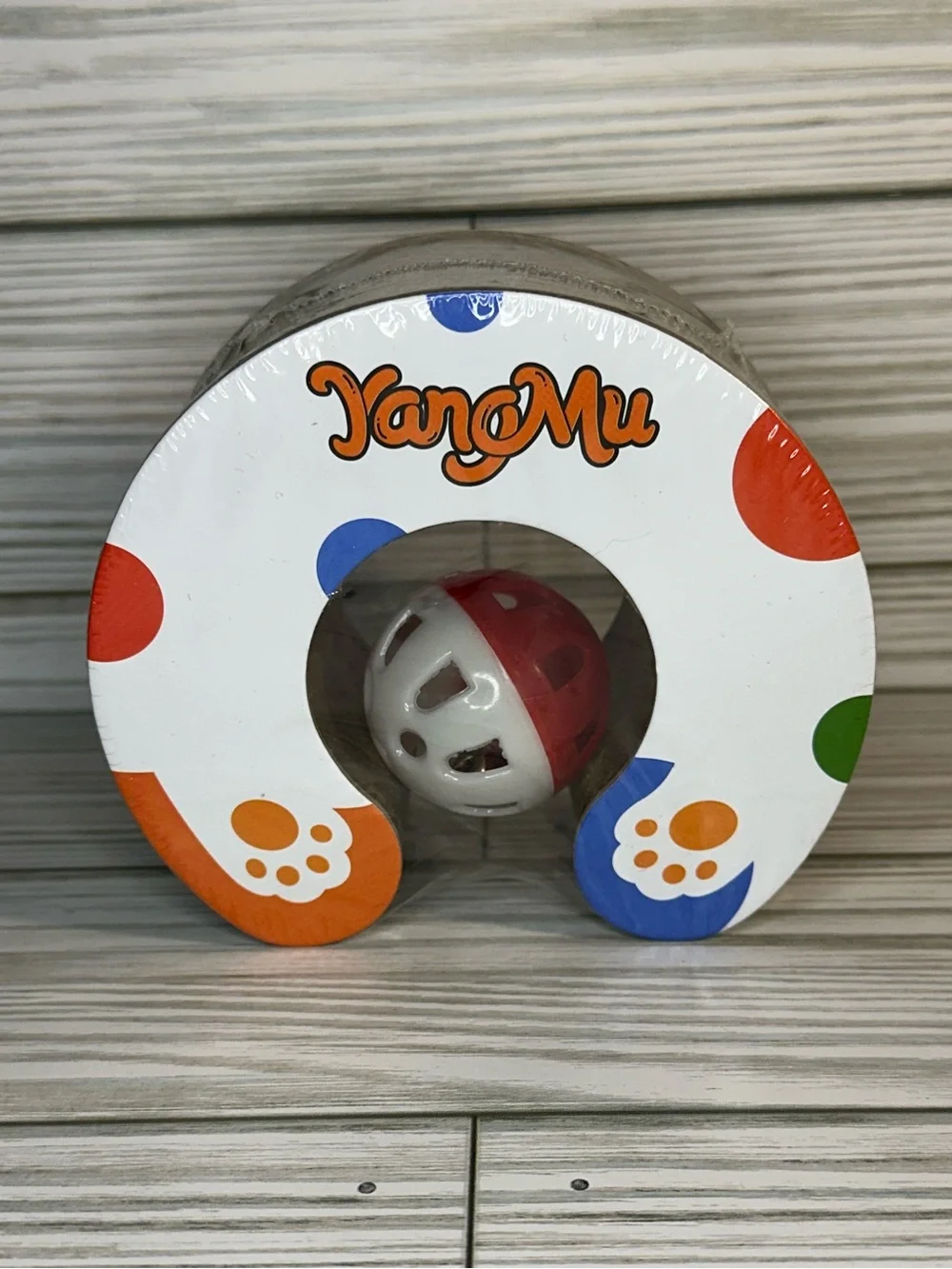 Interactive Curved Cardboard Cat Toy with Red Play Ball Entertainment